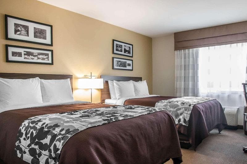 Sleep Inn & Suites Devils Lake 4