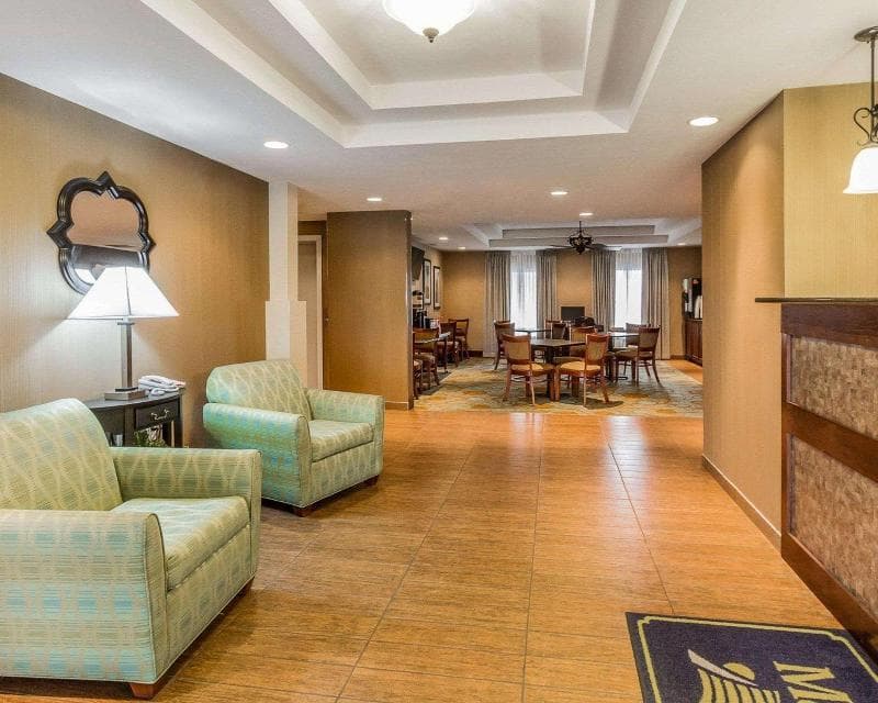 Mainstay Suites 5