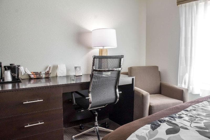 Sleep Inn And Suites 2