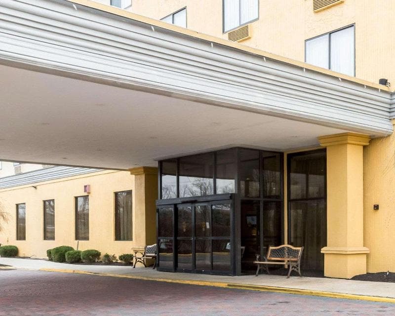 Clarion Hotel photo 1