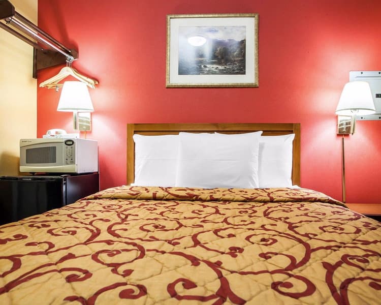 Rodeway Inn Jersey City Near Hoboken 5