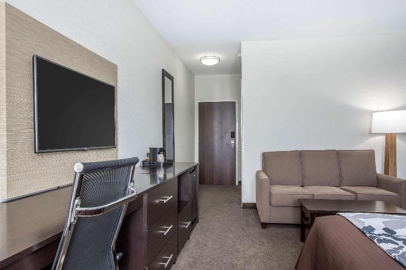 Sleep Inn And Suites Meridian 2