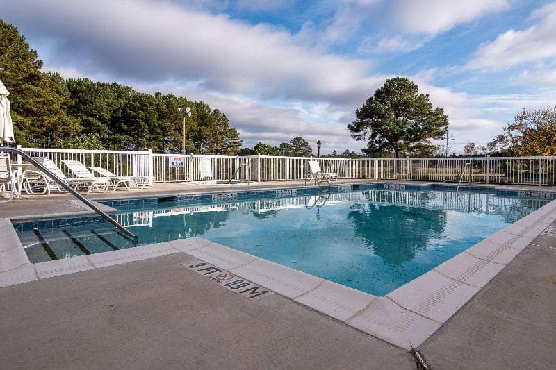 Econo Lodge Smithfield 2