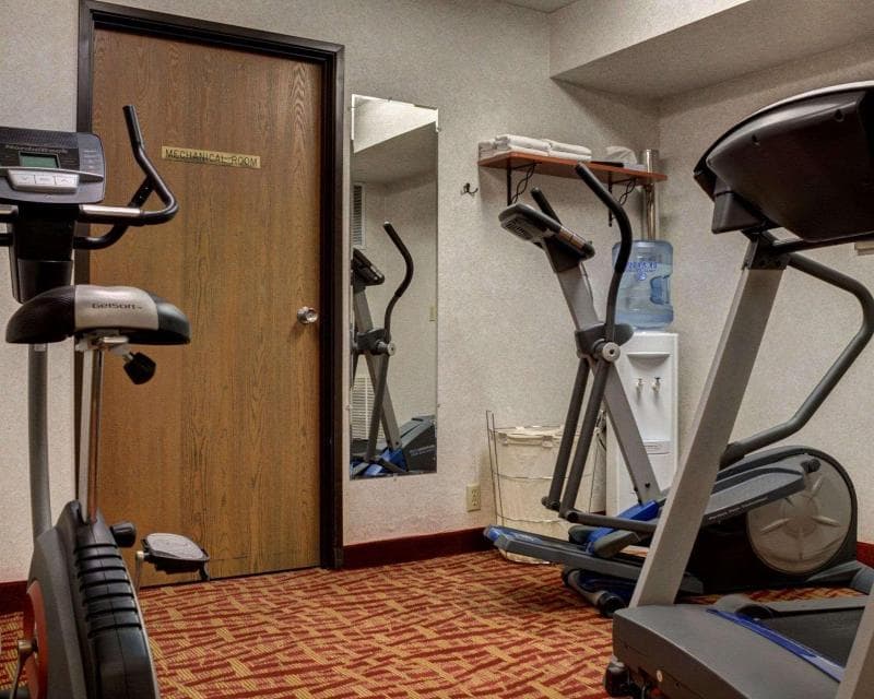 Rodeway Inn Grand Forks 2
