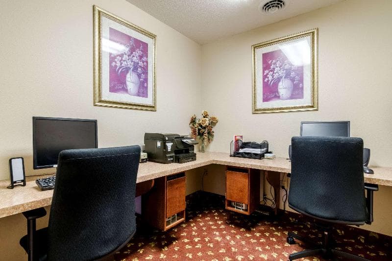 Quality Inn Alliance photo 1