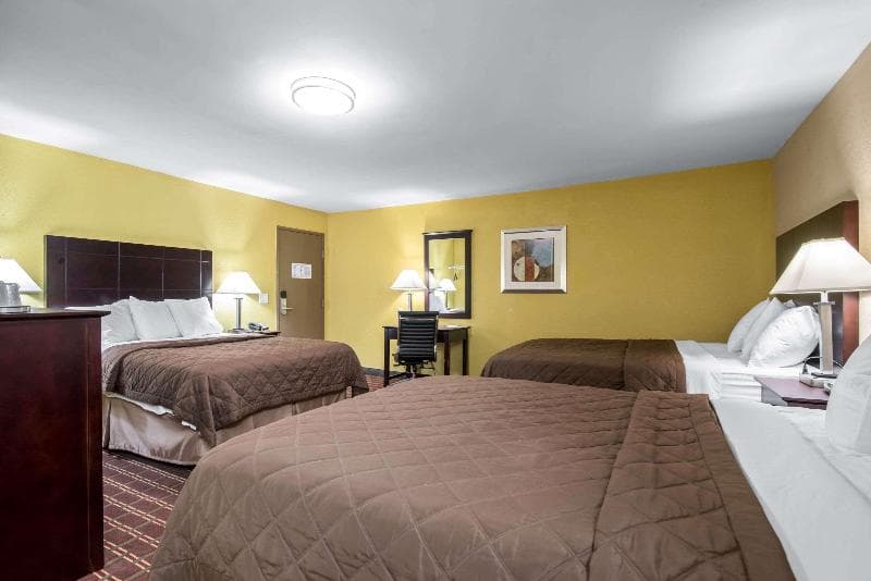 Rodeway Inn Towanda 4