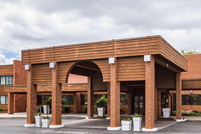 Quality Inn & Suites 3