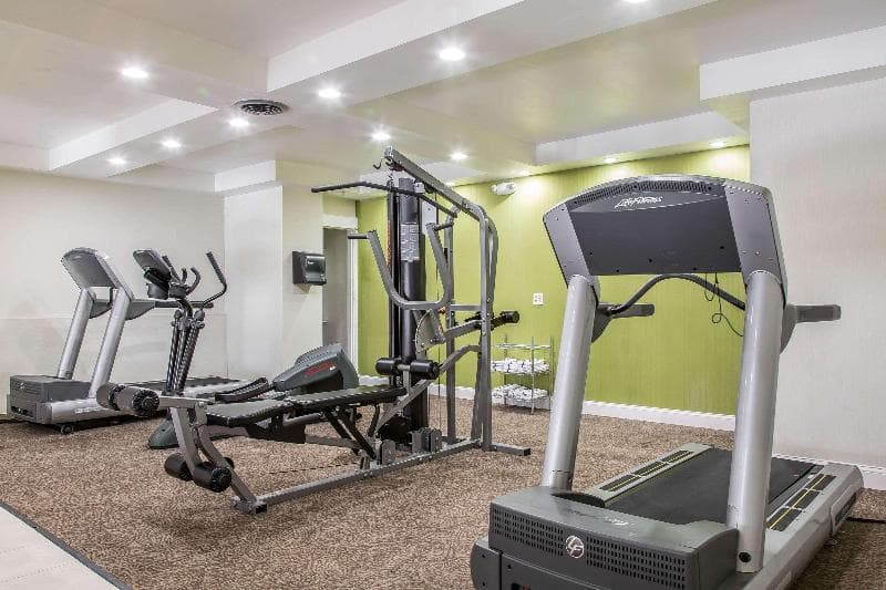 Quality Inn & Suites Middletown - Newport 2