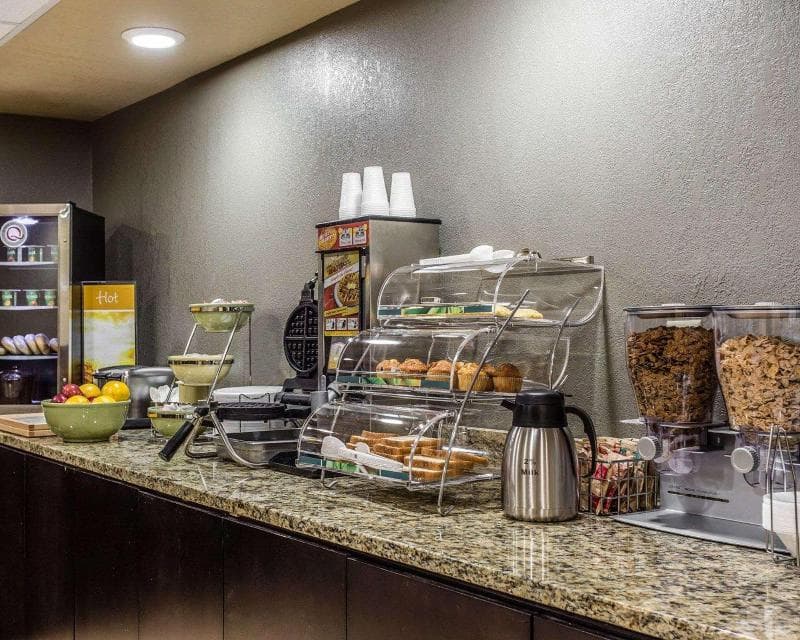 Quality Inn And Suites Columbia 5