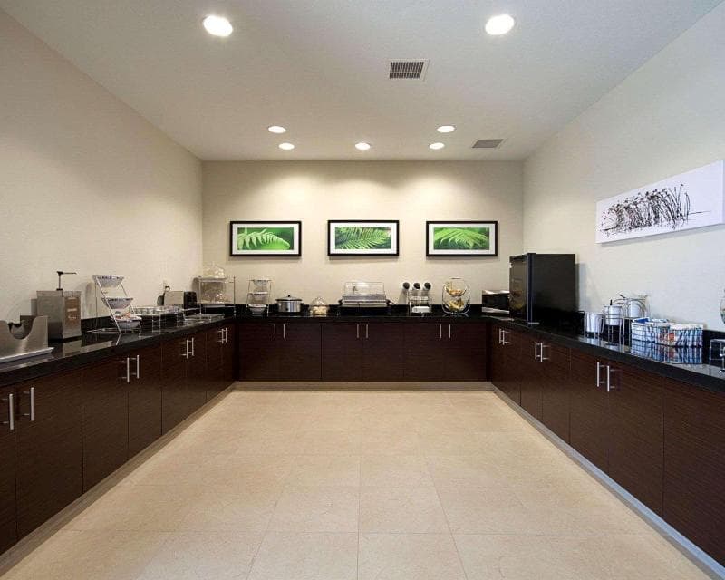 Sleep Inn & Suites 3