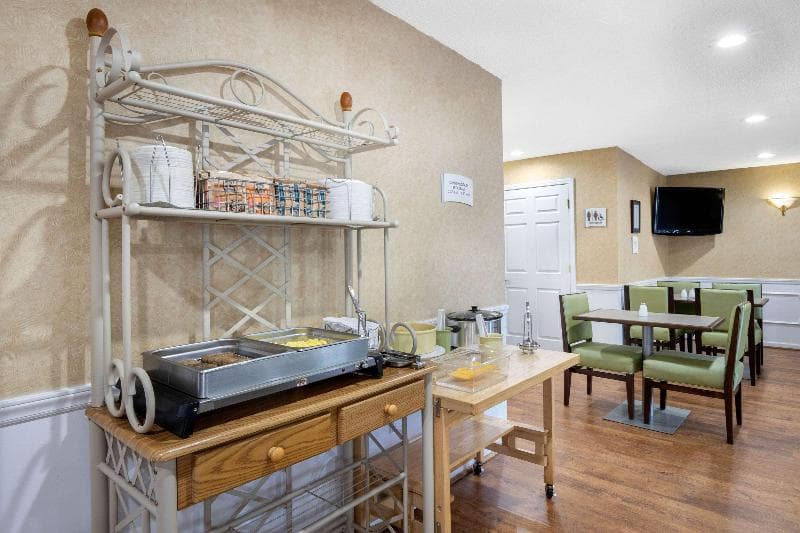 Quality Inn Cheraw Central 3