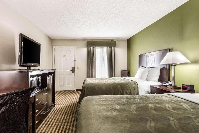 Quality Inn Lancaster 4