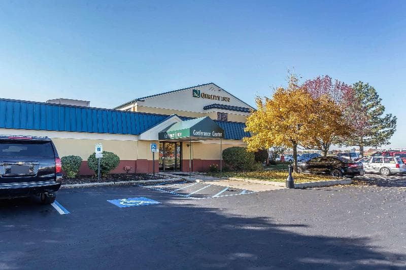 Quality Inn 4
