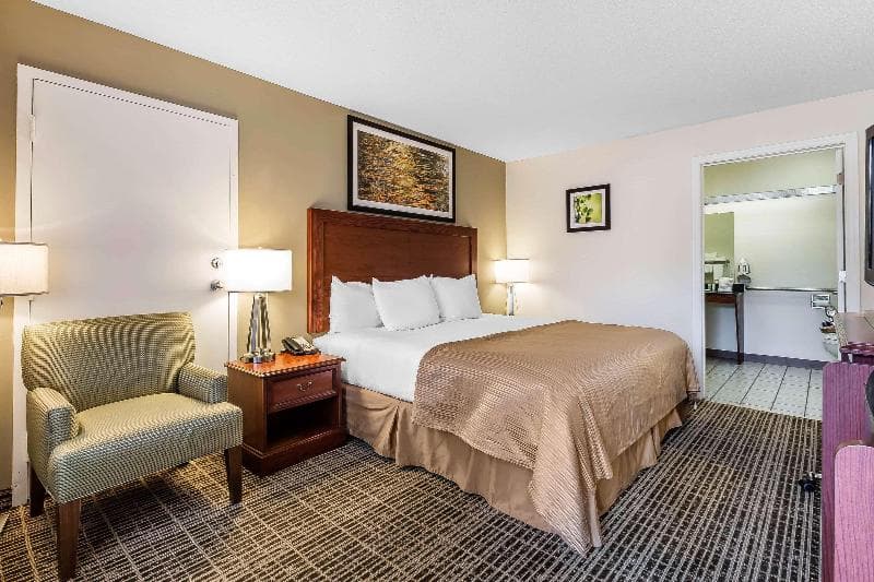 Quality Inn 5
