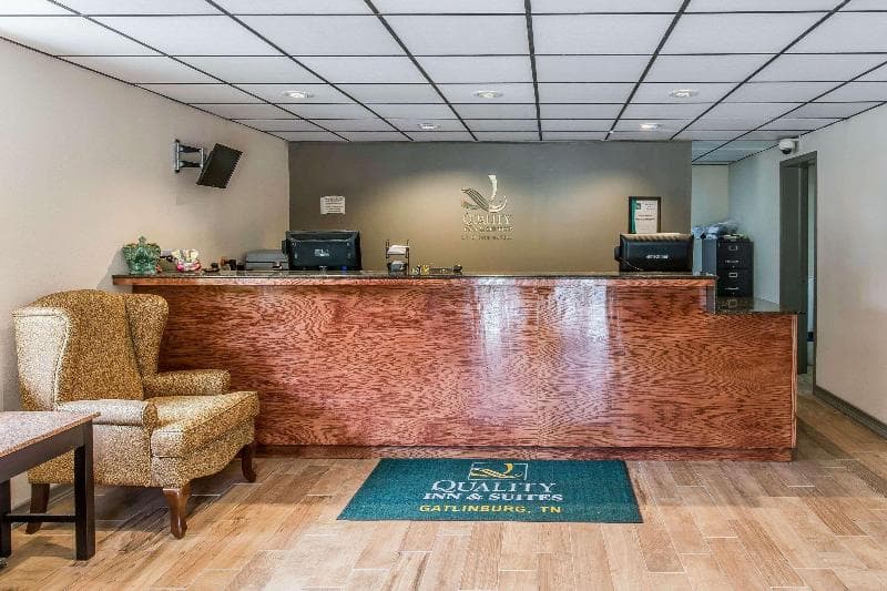 Quality Inn & Suites 4