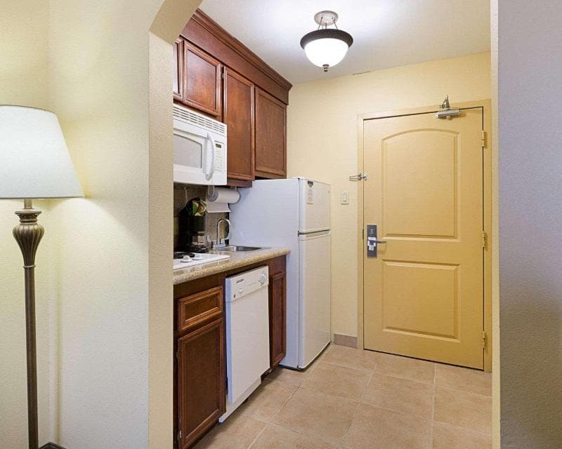 Mainstay Suites Port Arthur 4