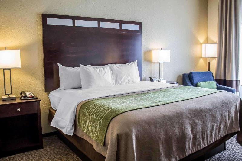 Comfort Inn 4