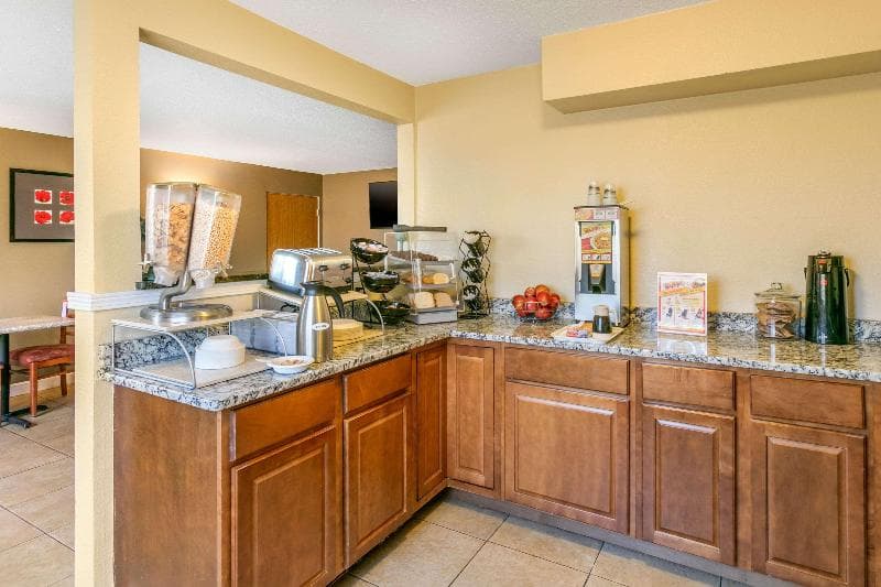 Rodeway Inn Rapid City 2