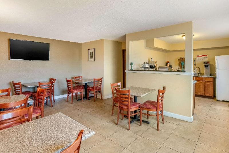 Rodeway Inn Rapid City 5