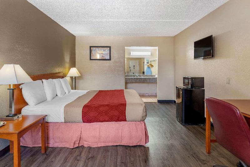 Knights Inn College Station 5