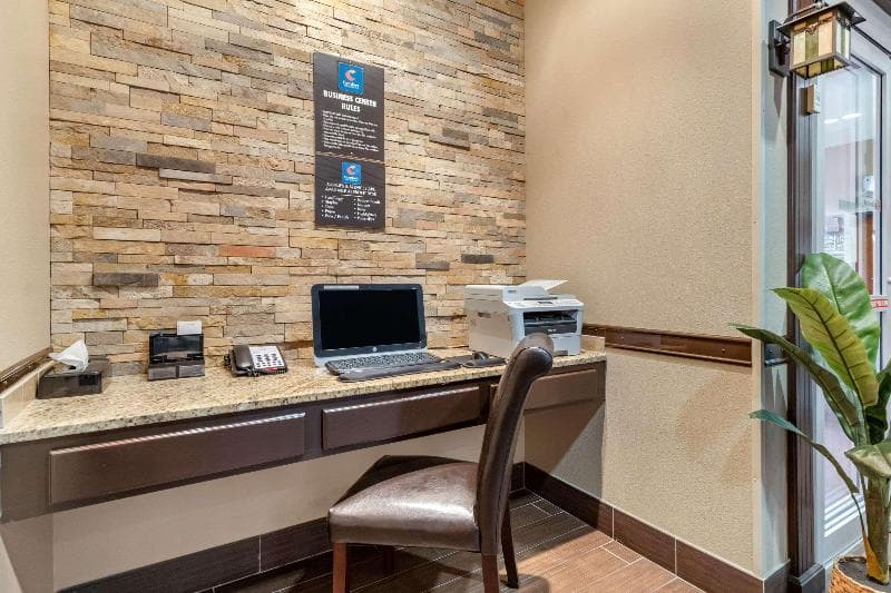 Comfort Inn & Suites Lakeside photo 1