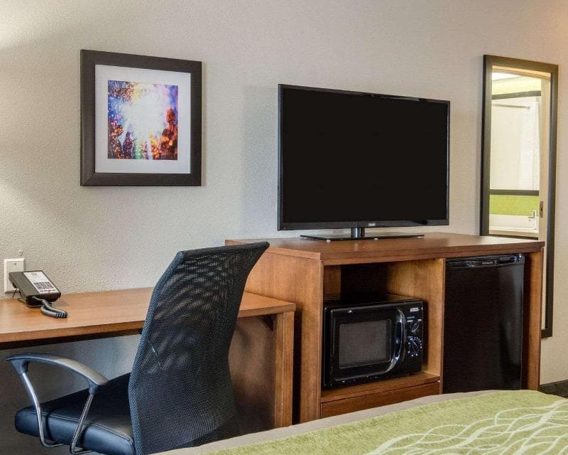Quality Inn & Suites Ashland 4