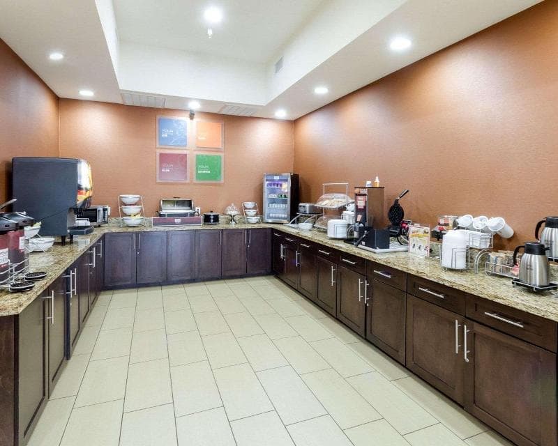 Comfort Suites Cotulla Near I-35 3
