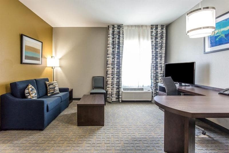 Mainstay Suites 5