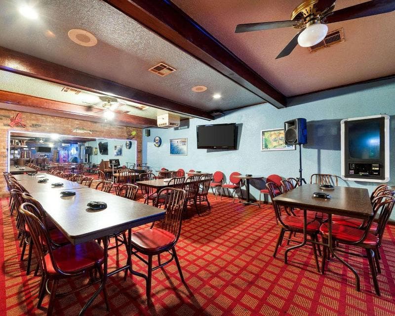 Rodeway Inn 2