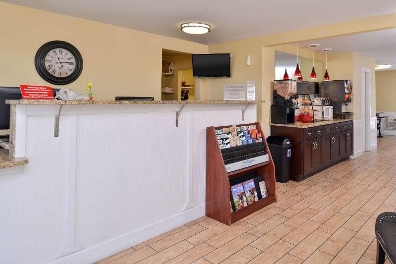 Econo Lodge Kennewick 5