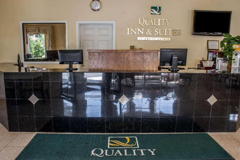 Quality Inn & Suites 5