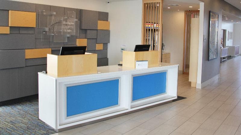 Holiday Inn Express & Suites Eau Claire West I-94 photo 1