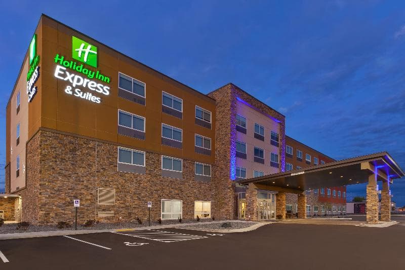 Holiday Inn Express & Suites Eau Claire West I-94 5