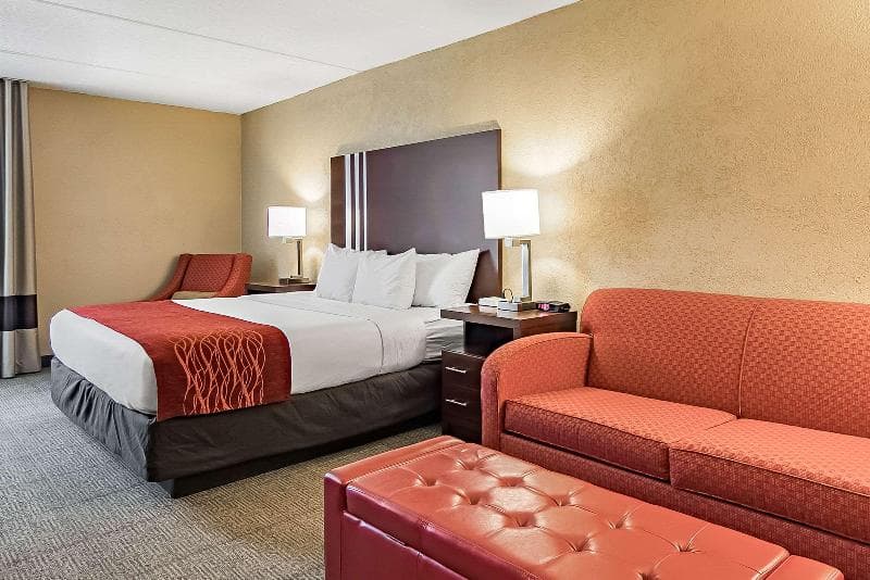 Hotel Monona main