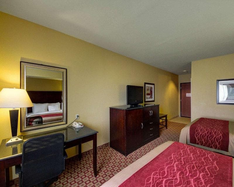Comfort Inn & Suites Donna Near I-2 3