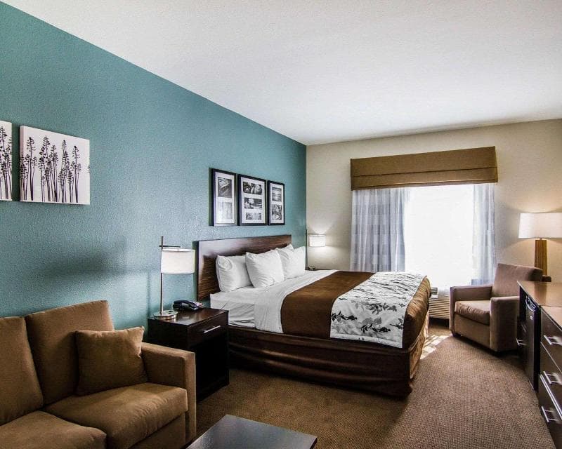 Wingate by Wyndham Longview North photo 1