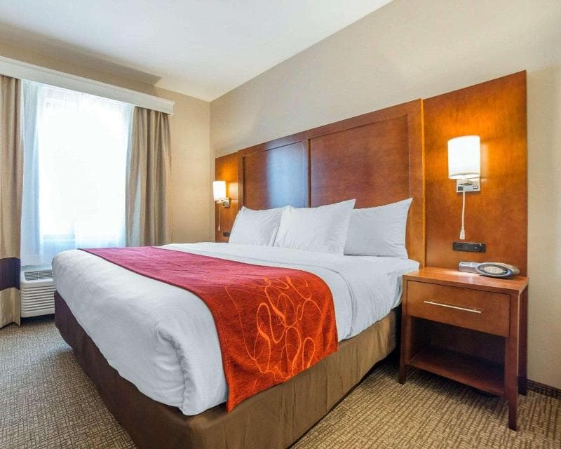 Comfort Suites 5