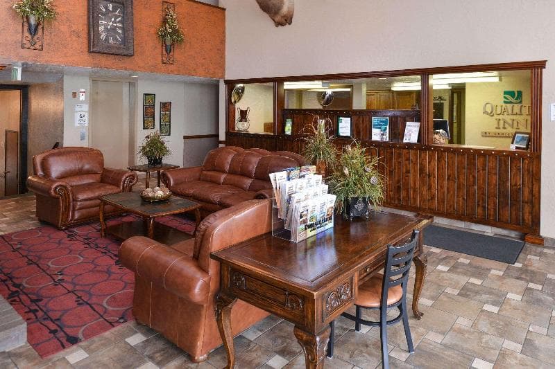 Quality Inn Vernal Near Dinosaur National Monument 5