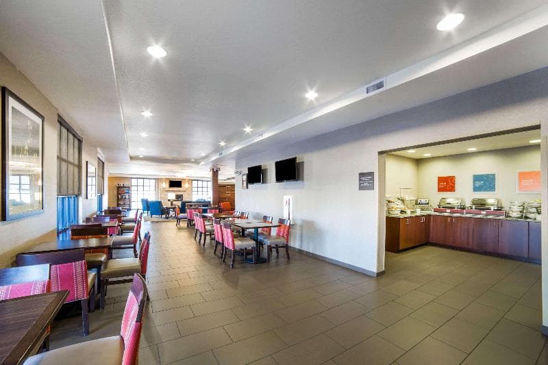 Comfort Inn And Suites Cheyenne 3