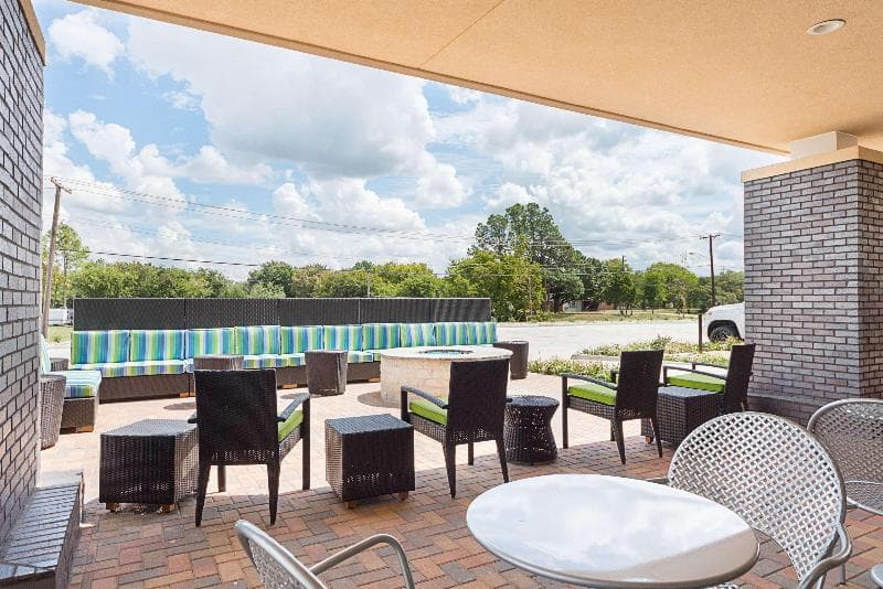 Home2 Suites by Hilton Dallas Grand Prairie 4