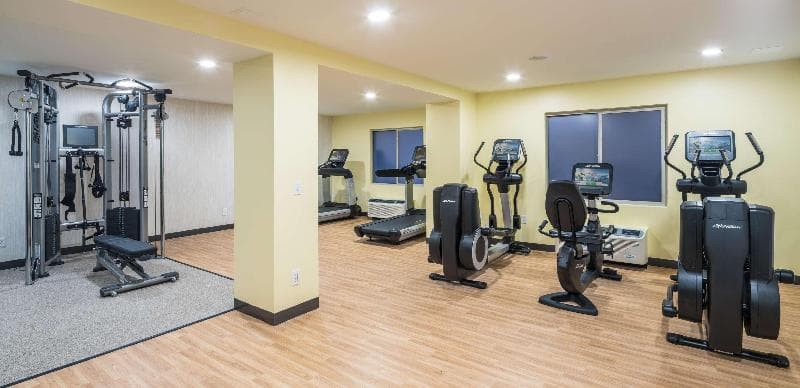 DoubleTree by Hilton Gainesville 3
