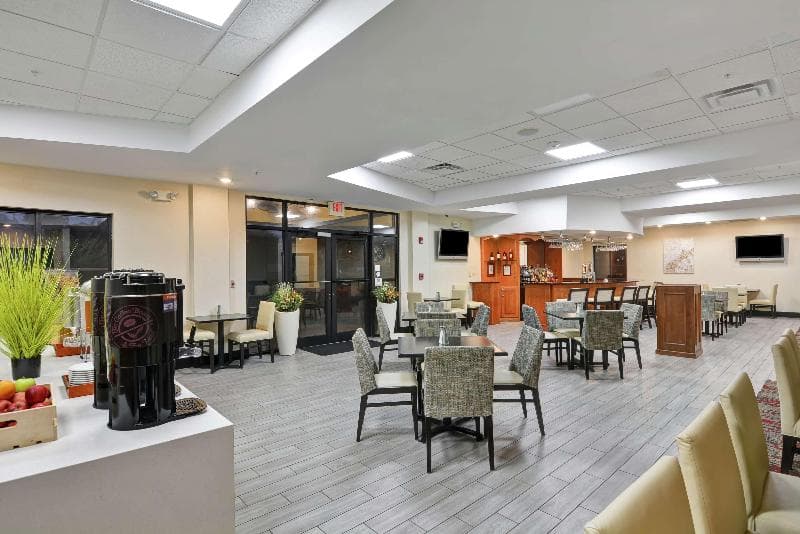 DoubleTree by Hilton Hattiesburg 2