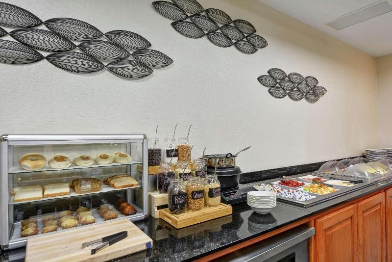 DoubleTree by Hilton Hattiesburg 4