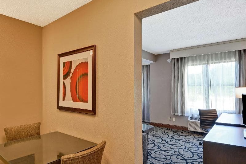 DoubleTree by Hilton Hattiesburg 5