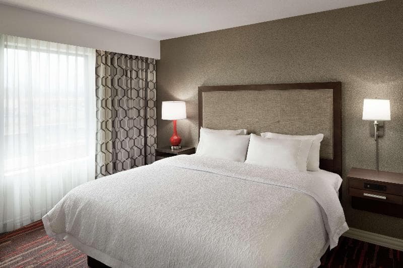 Hampton Inn & Suites St. Louis/Alton 2