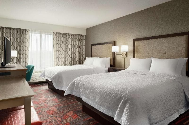 Hampton Inn & Suites St. Louis/Alton 5