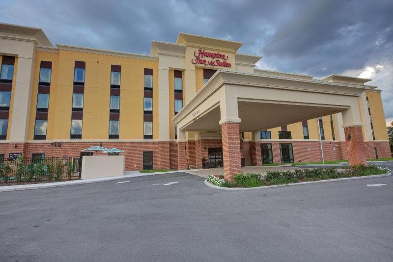Hampton Inn & Suites by Hilton Tampa Busch Gardens Area 3