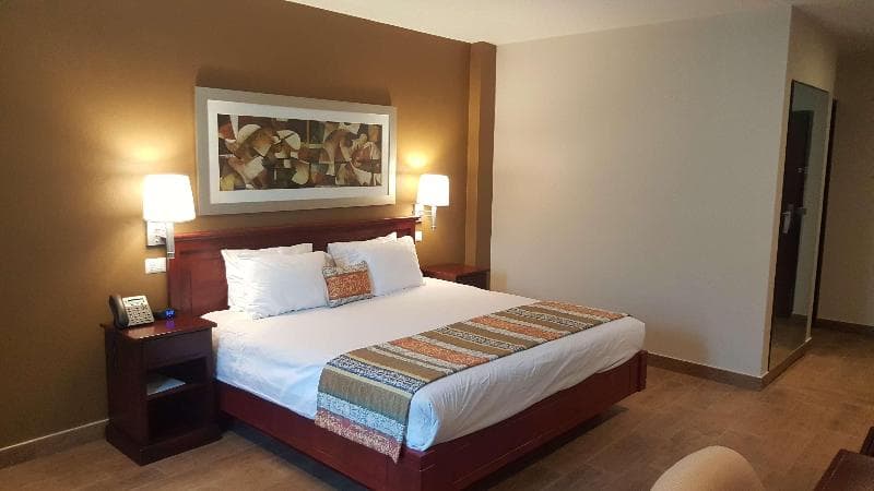 Best Western Bazarell Inn 3