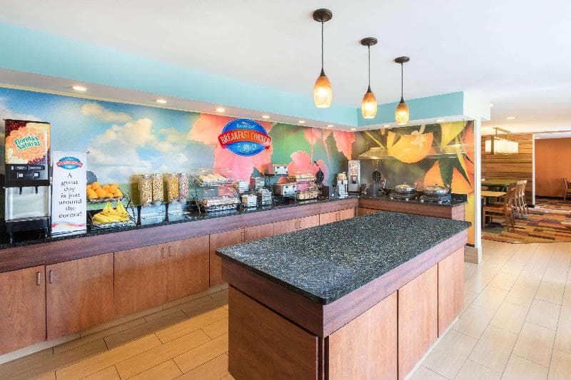 Baymont by Wyndham Savannah Midtown 3