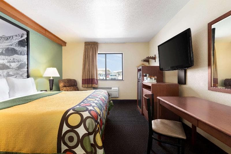 Super 8 by Wyndham Columbus 5